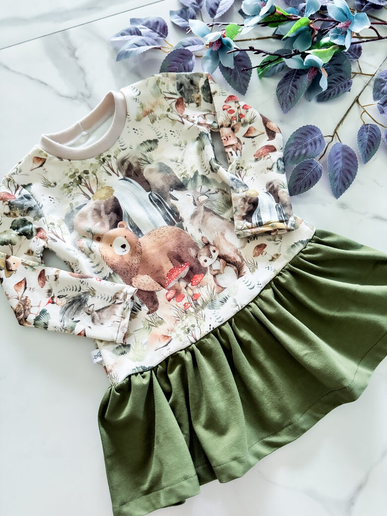 Paneļkleita "Meža draugi"