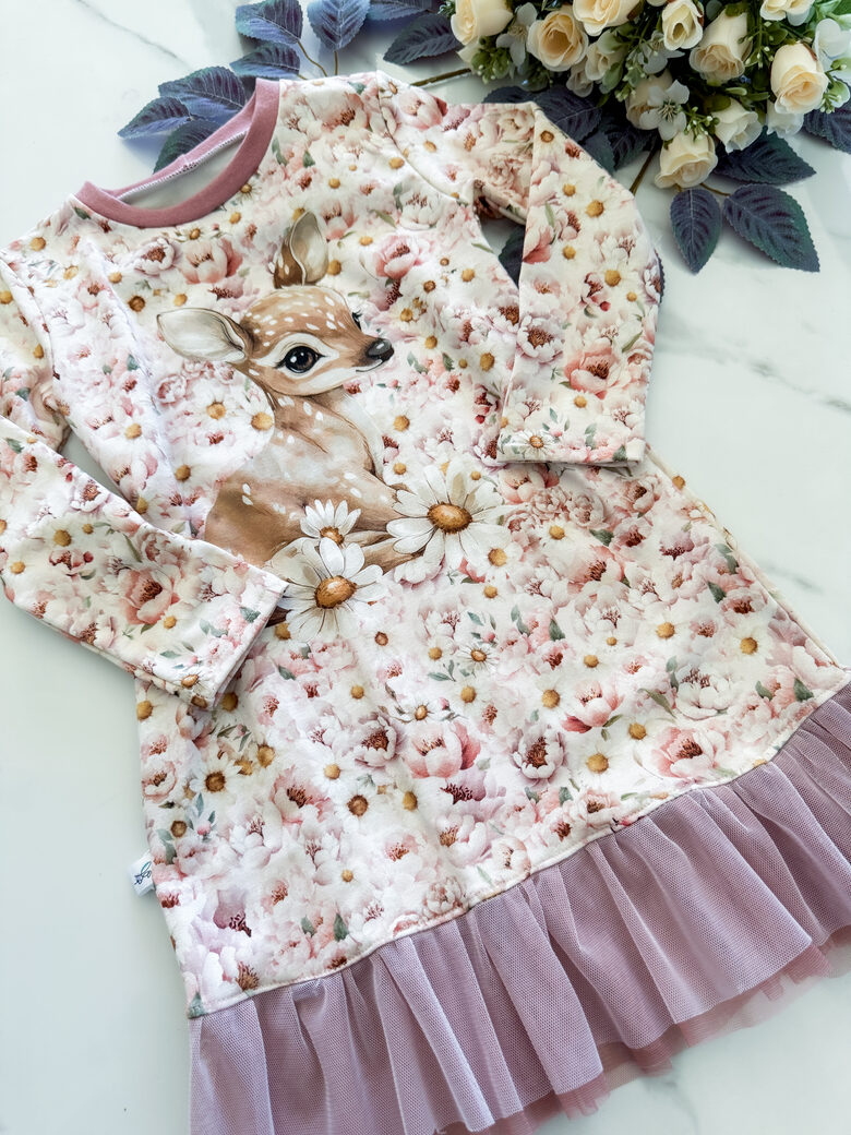 Kleita ar tilla volānu "Peoniju Stirniņa"