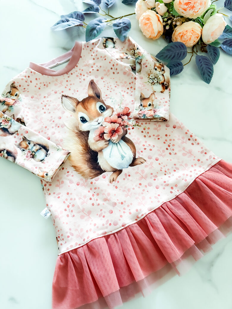 Kleita ar tilla volānu "Vāverīte"