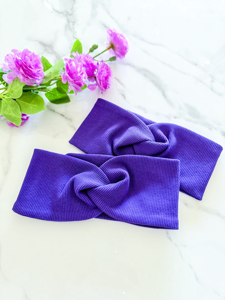 Ausaine "Rievotā violēta"