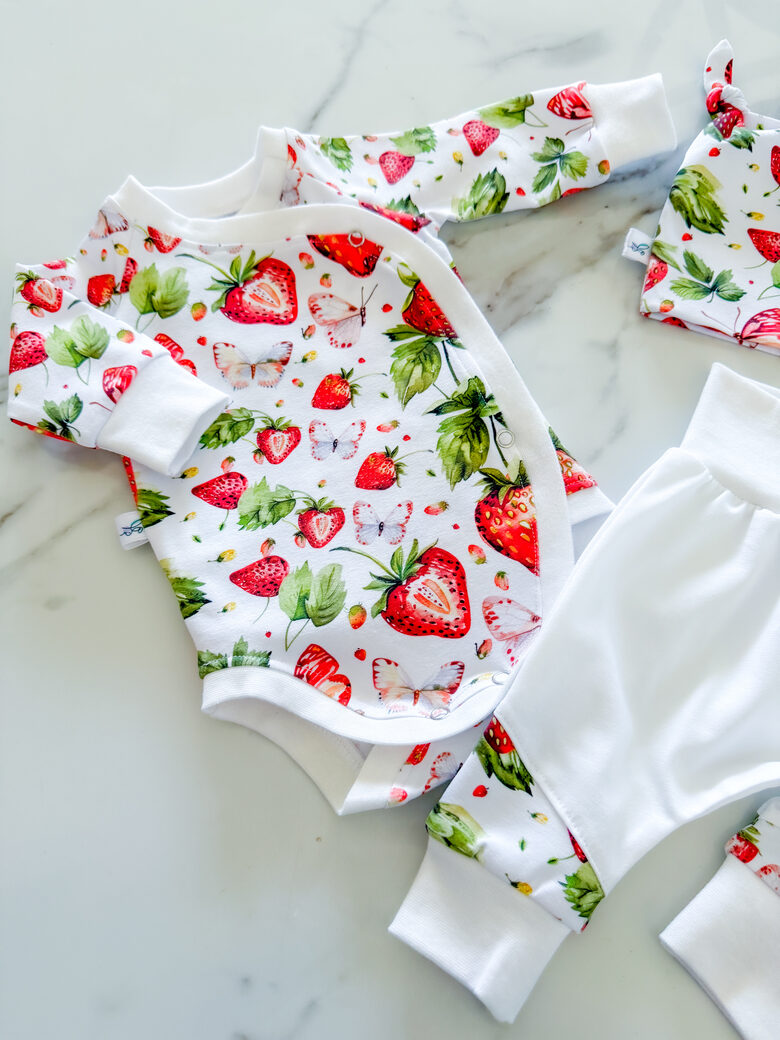 Wrap bodijs "Zemenītes"