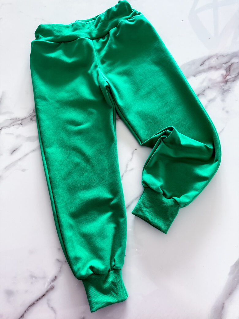 Sporta bikses "Zaļas"