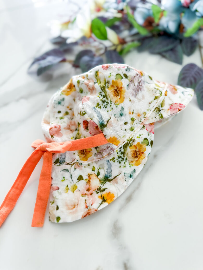 Musalīna cepure "Pļavas ziedi"