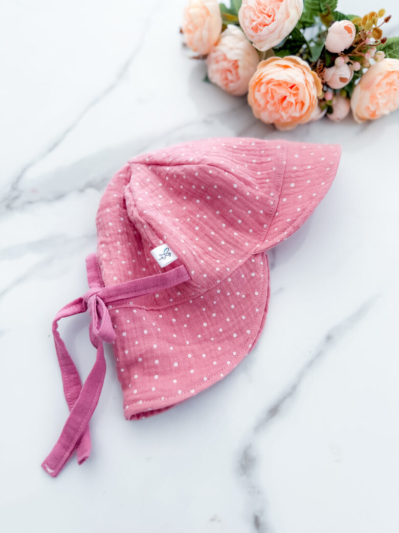 Muslīna cepure "Zefīra rozā pumpiņas"