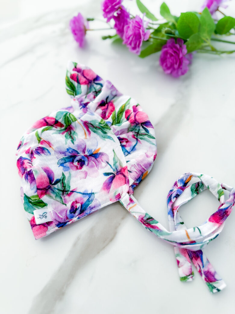 Muslīna sienama cepure ar volānu dubulta "Ziedu čuksti"