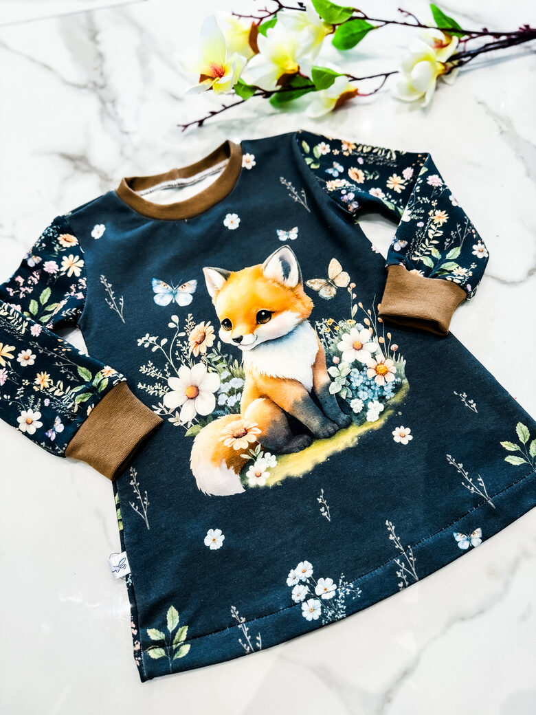 Tunika "Lapsiņa ar ar ziediem"